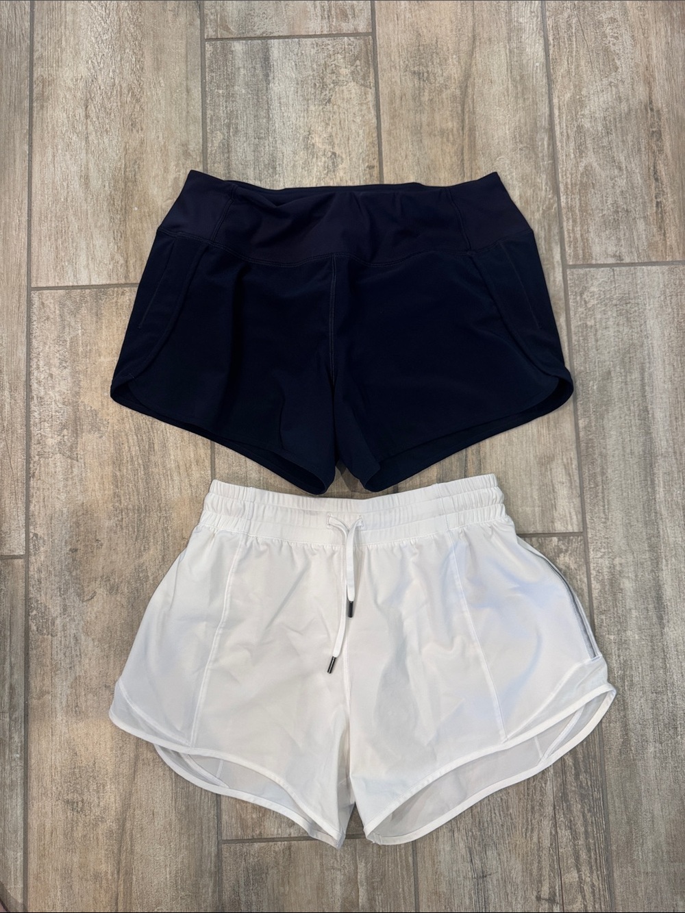 CRZ Yoga Athletic Shorts Hotty Hot Women’s Size SMALL | BUndle